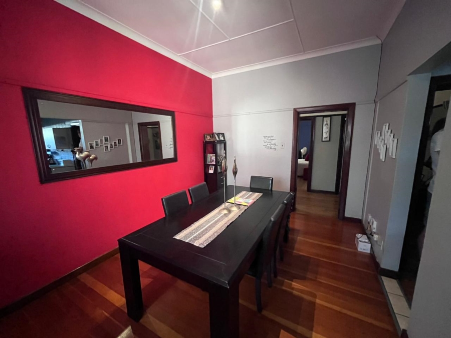 5 Bedroom Property for Sale in Rouxpark Western Cape